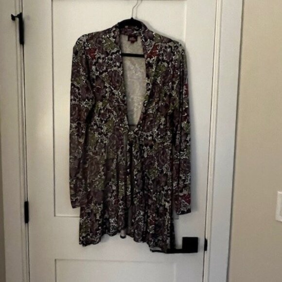 Salaam Medium Front Tie Tunic - Picture 1 of 3